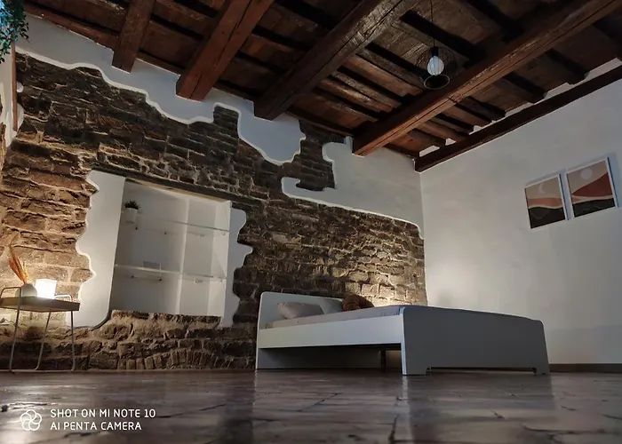 Dante's Room Dei CerchiAlbergo